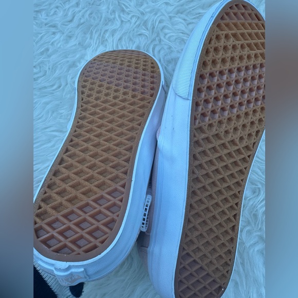 Vans Blush Floral Slip-On Sneakers - Picture 3 of 5